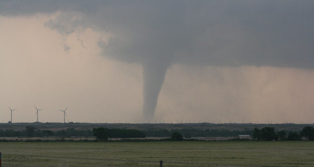Frente fria e baixa pressão podem provocar tempestades e risco de tornado no Rio Grande do Sul - Imagem do artigo