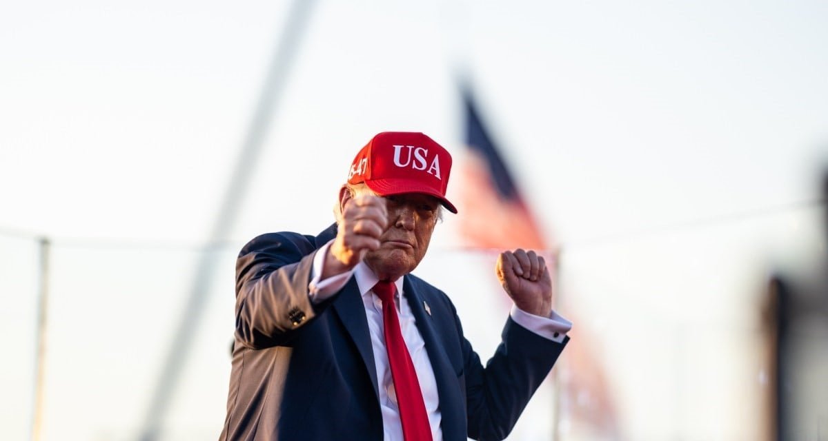 Economista de Harvard afirma que tarifaço de Trump não beneficia nem os próprios Estados Unidos - Imagem do artigo