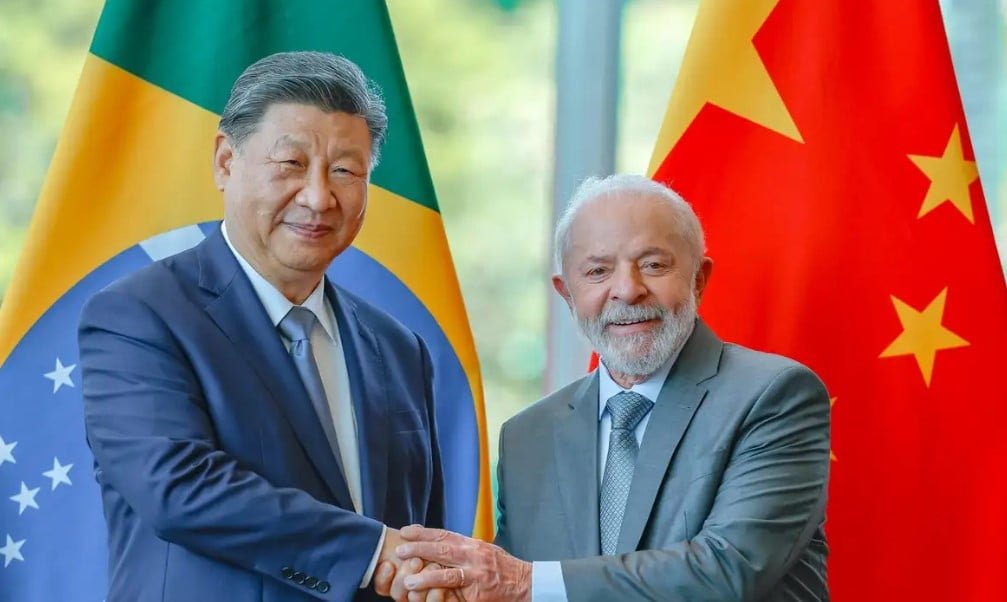 Lula conversa por telefone com Xi Jinping e reforça parceria bilateral - Imagem do artigo original