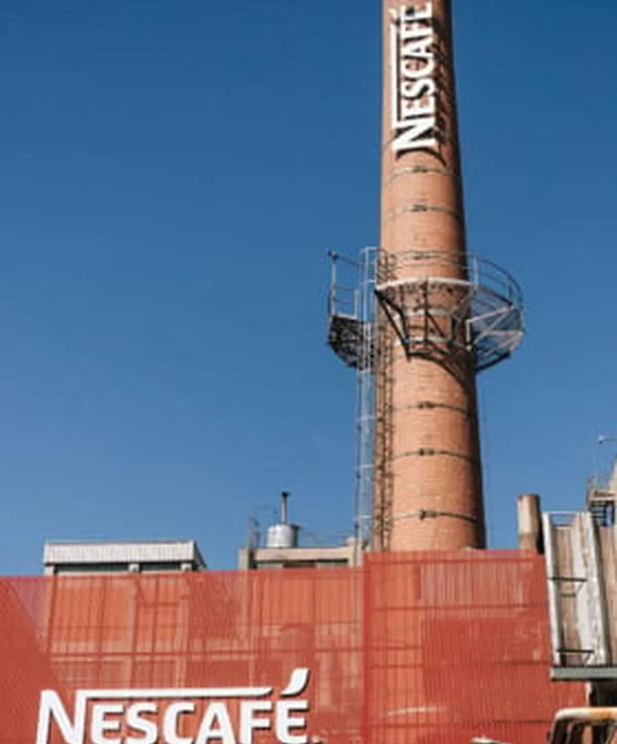 Incêndio atinge área externa de fábrica da Nestlé em Araras (SP) - Imagem do artigo