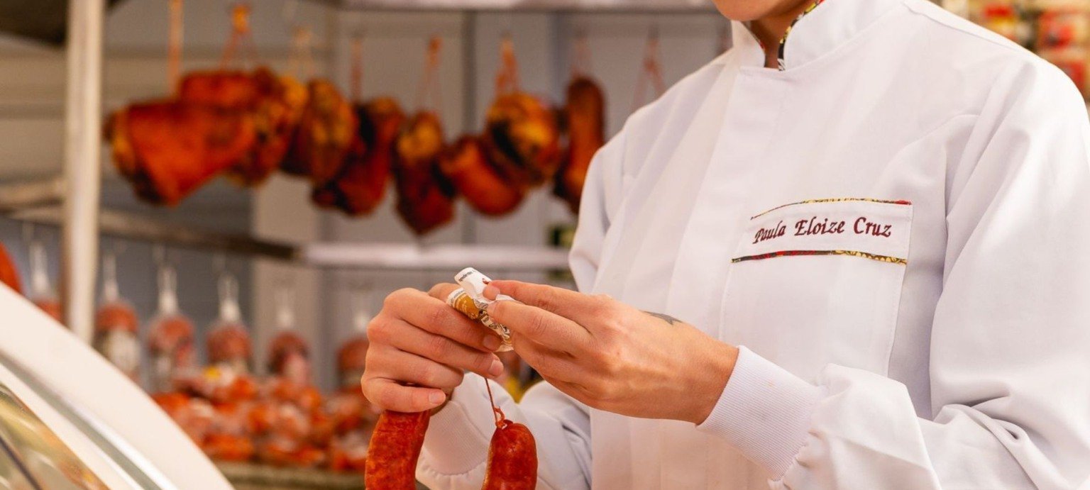 Cuidados no manuseio são decisivos para prevenir contaminação alimentar, alerta especialista - Imagem do artigo