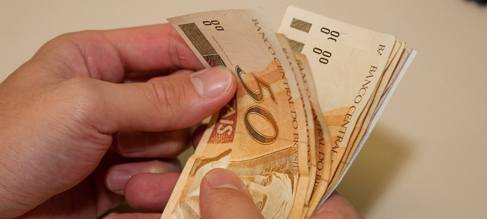 Governo autoriza uso de parte dos compulsórios da poupança no crédito habitacional; articulista vê impasse no financiamento rural - Imagem do artigo original