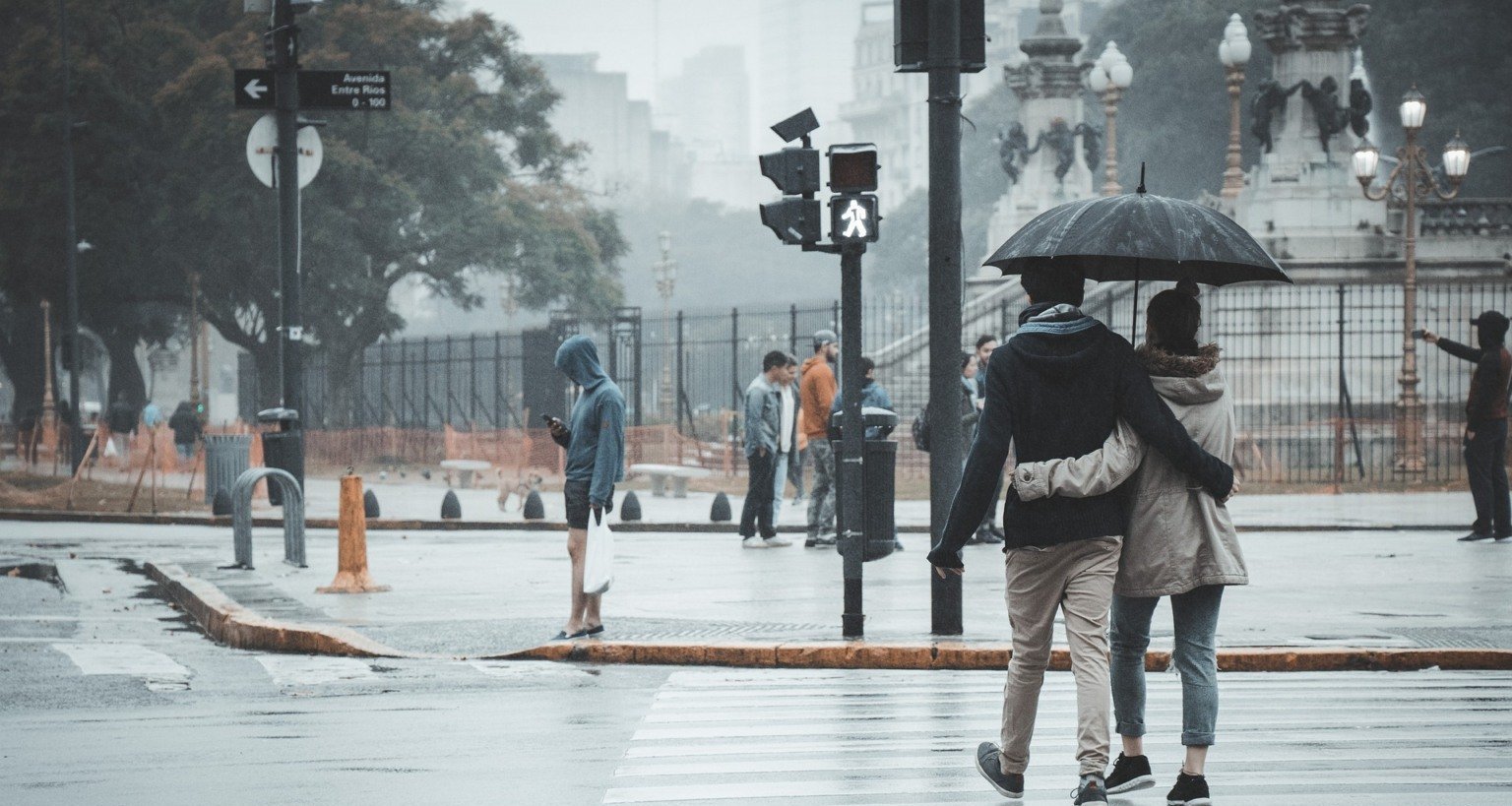 Chuva forte na Bahia, frio no Sudeste e rajadas acima de 50 km/h marcam a previsão desta quarta-feira (22) - Imagem do artigo