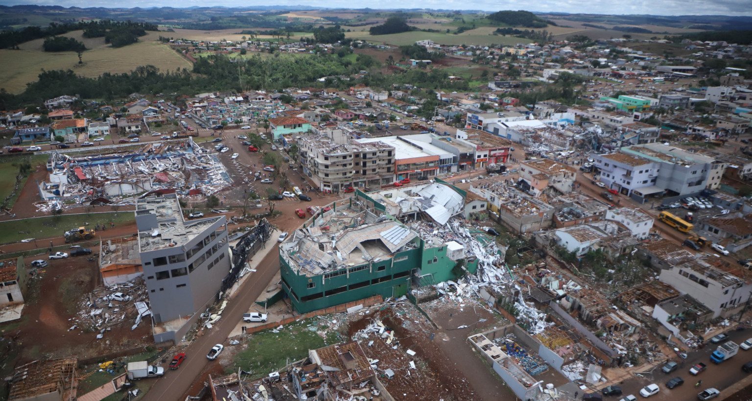 Paraná decreta três dias de luto após tornado que deixou seis mortos - Imagem do artigo