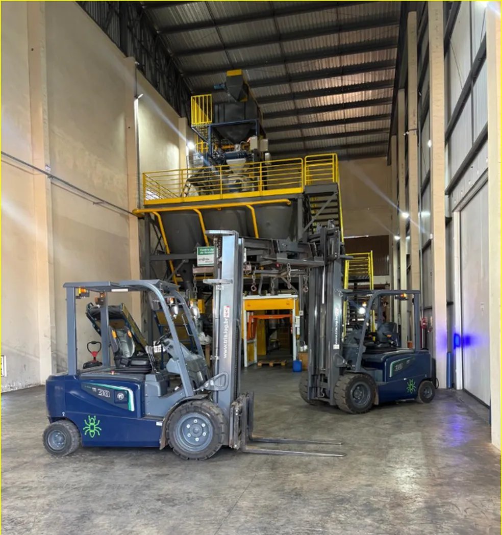 Agro Jangada troca frota e corta custos com empilhadeiras elétricas de lítio - Imagem do artigo